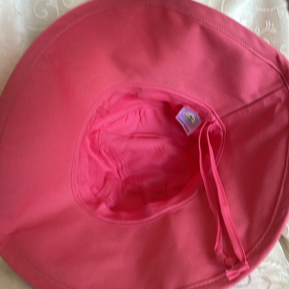 Wallaroo Hat Company Casual Traveler pink UPF50+ Stylish Pink Bucket Hat - Picture 9 of 9